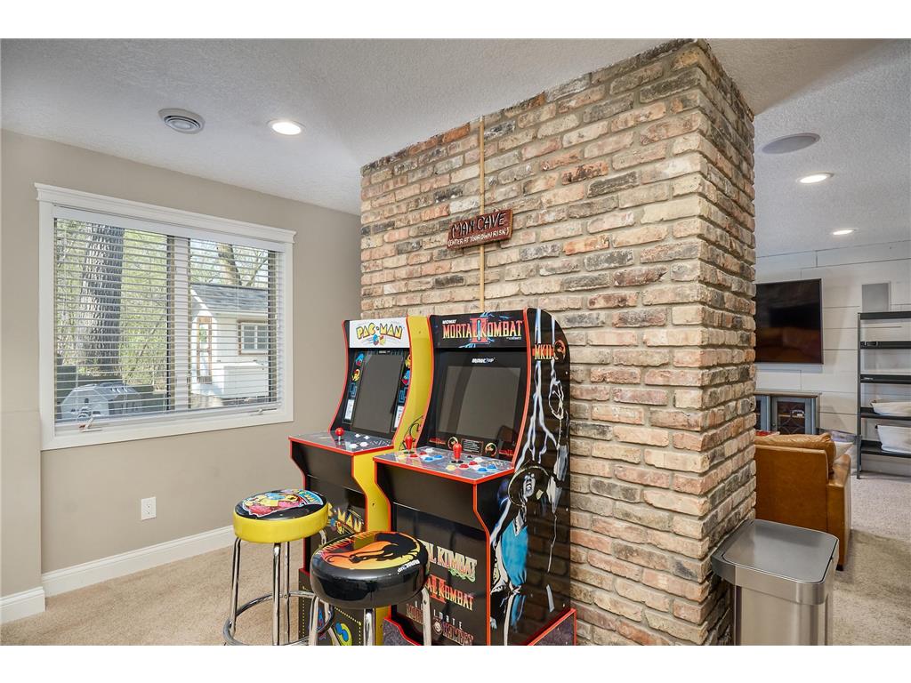 1832 Essex Road Minnetonka MN 55305 7064165 image30