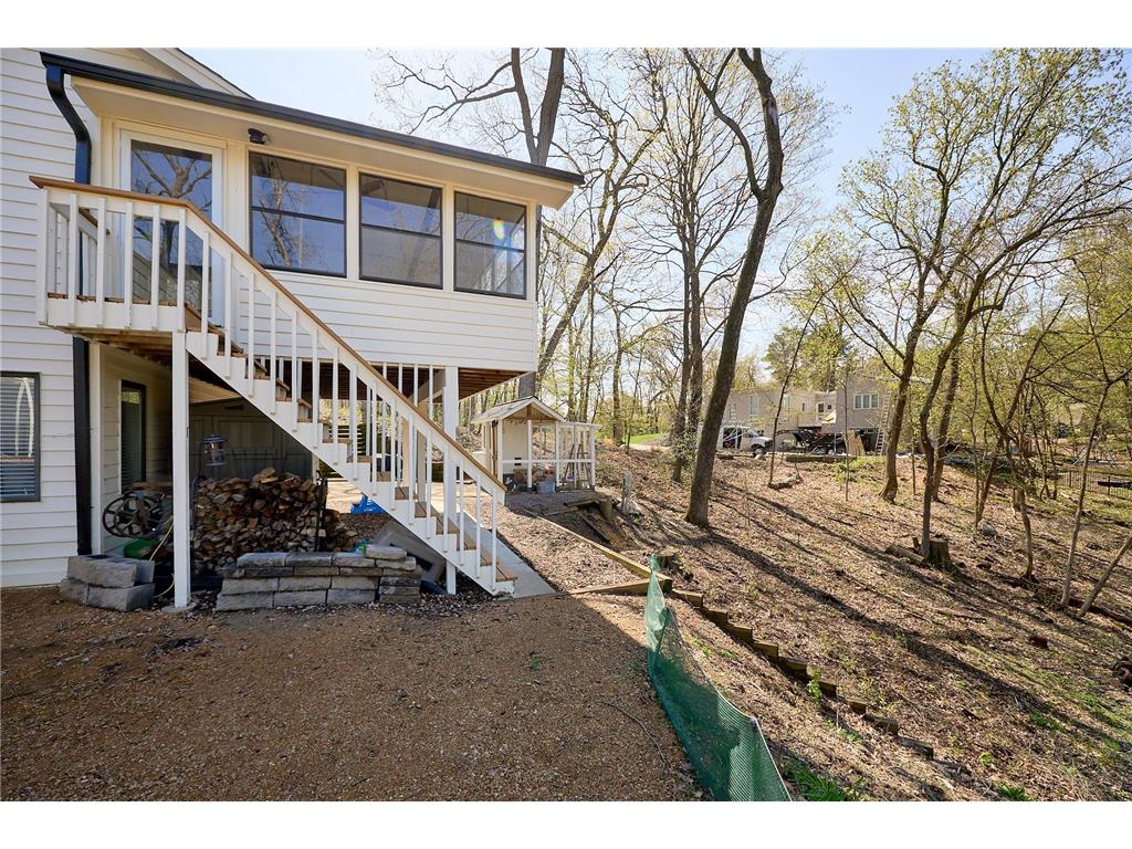 1832 Essex Road Minnetonka MN 55305 7064165 image9