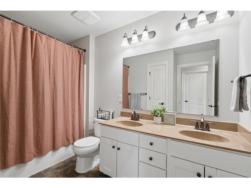 1832 Spring Creek Drive Carver MN 55315 7034265 image30