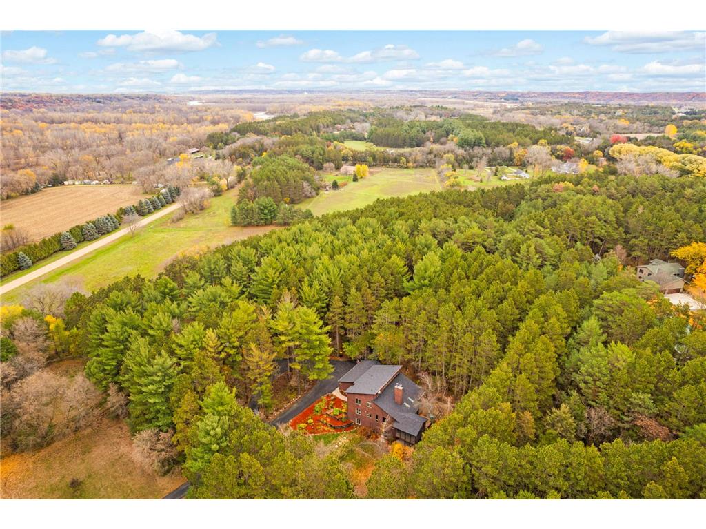 18321 W Sioux Vista Drive, Jordan, MN, 55352 MLS 6423345 Edina Realty