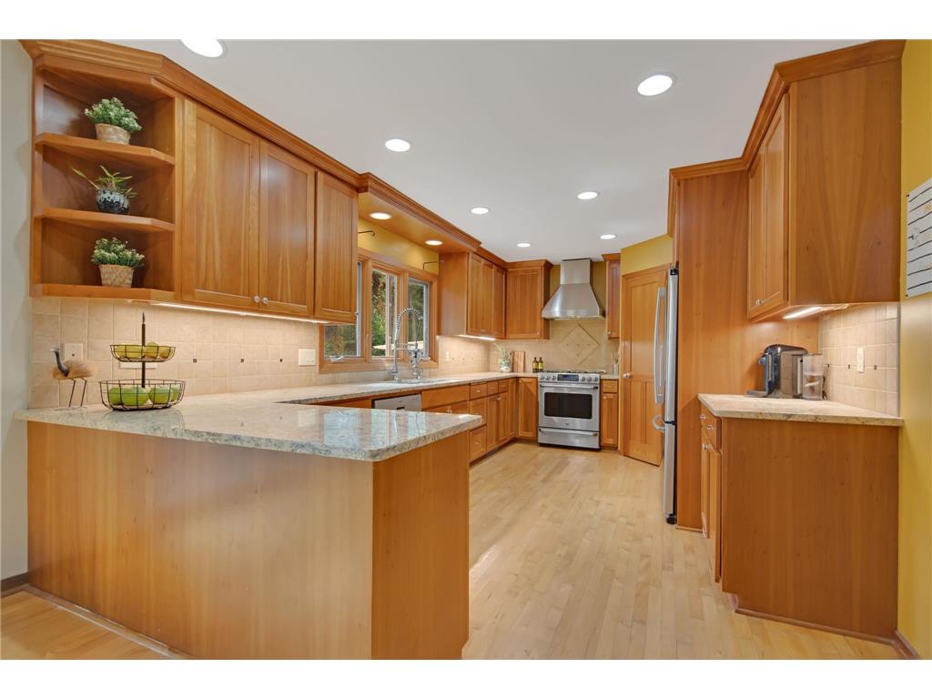 1833 Chatham Terrace New Brighton MN 55112 6777753 image1