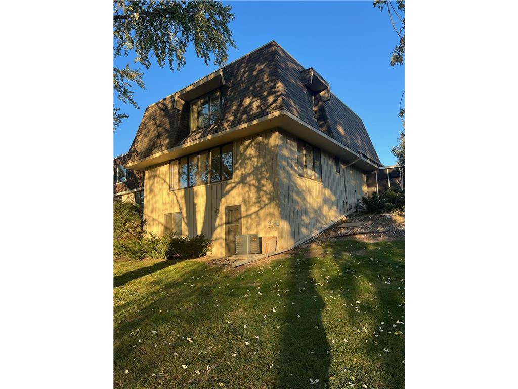 1833 Eagle Ridge Drive #8 Mendota Heights MN 55118 6475780 image1