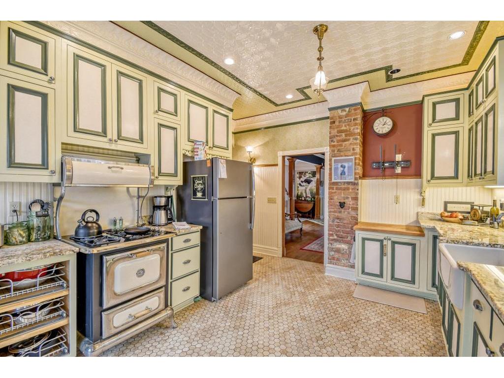 1833 Hawthorne Avenue E Saint Paul MN 55119 7043681 image17