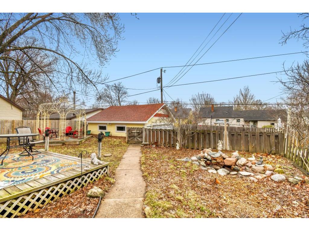 1833 Hawthorne Avenue E Saint Paul MN 55119 7043681 image29