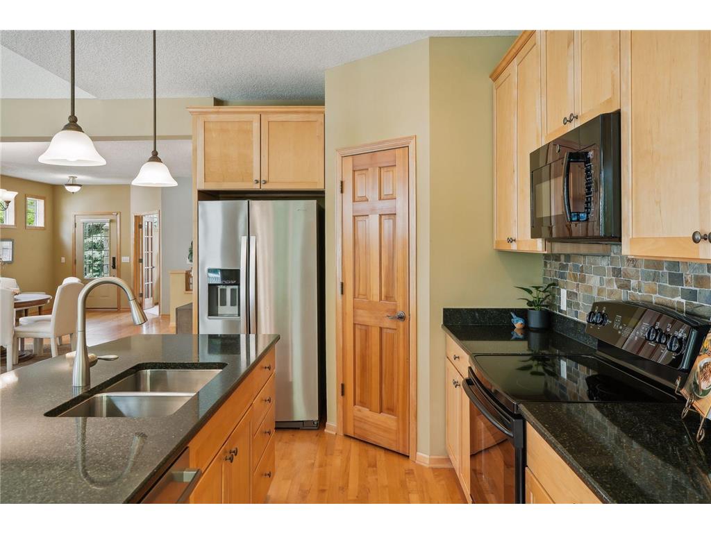 18331 Lansford Path, Lakeville, MN, 55044 MLS 6534790 Edina Realty