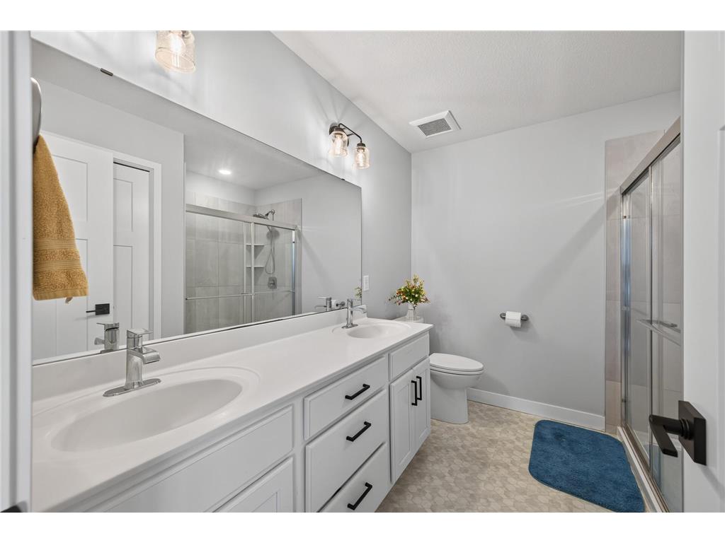 18333 Glacier Way Lakeville MN 55044 7099951 image18