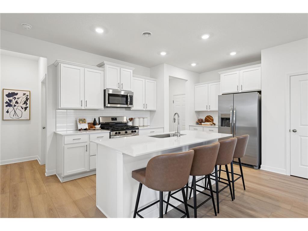 18340 Gladhurst Lane Lakeville MN 55068 7046391 image1