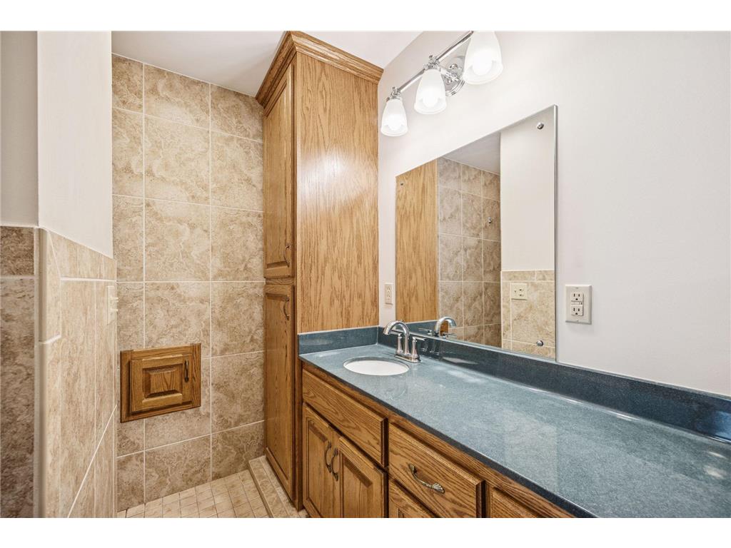 1835 Hunter Lane Mendota Heights MN 55118 6825036 image27