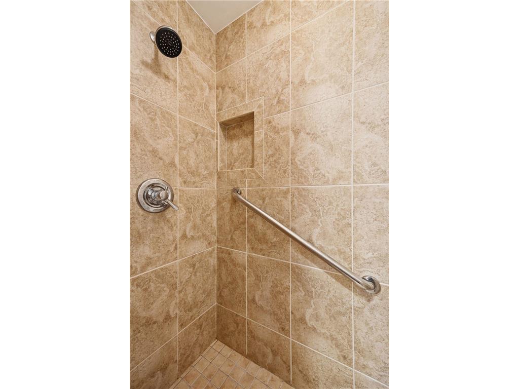 1835 Hunter Lane Mendota Heights MN 55118 6825036 image28