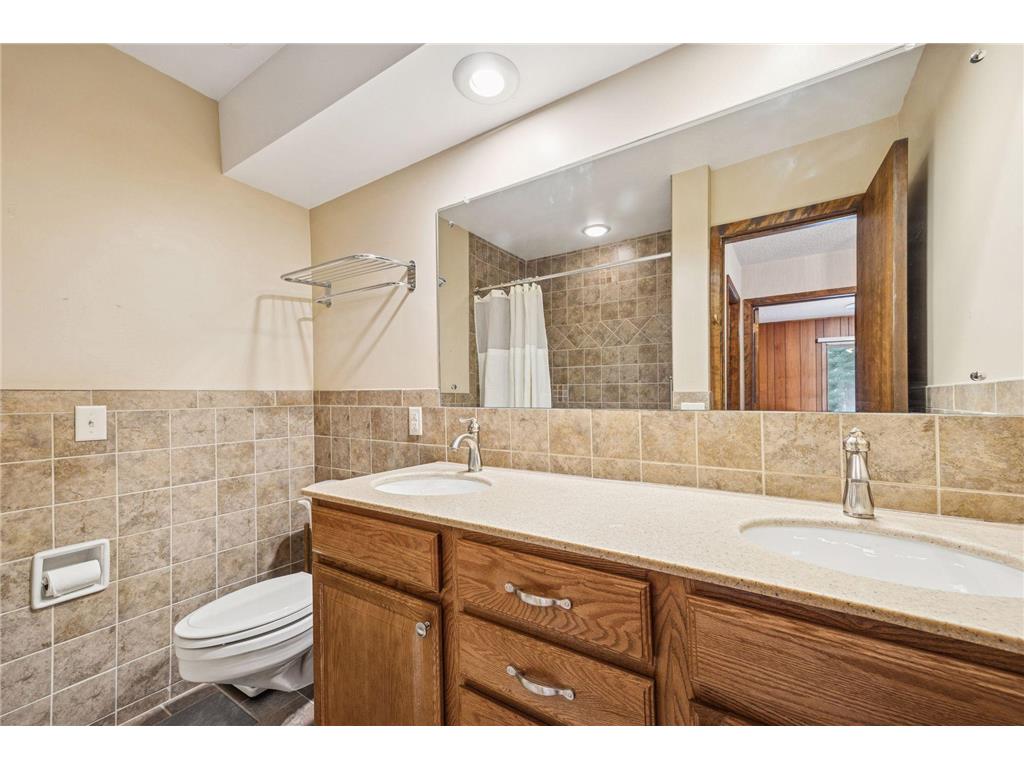 1835 Hunter Lane Mendota Heights MN 55118 6825036 image35