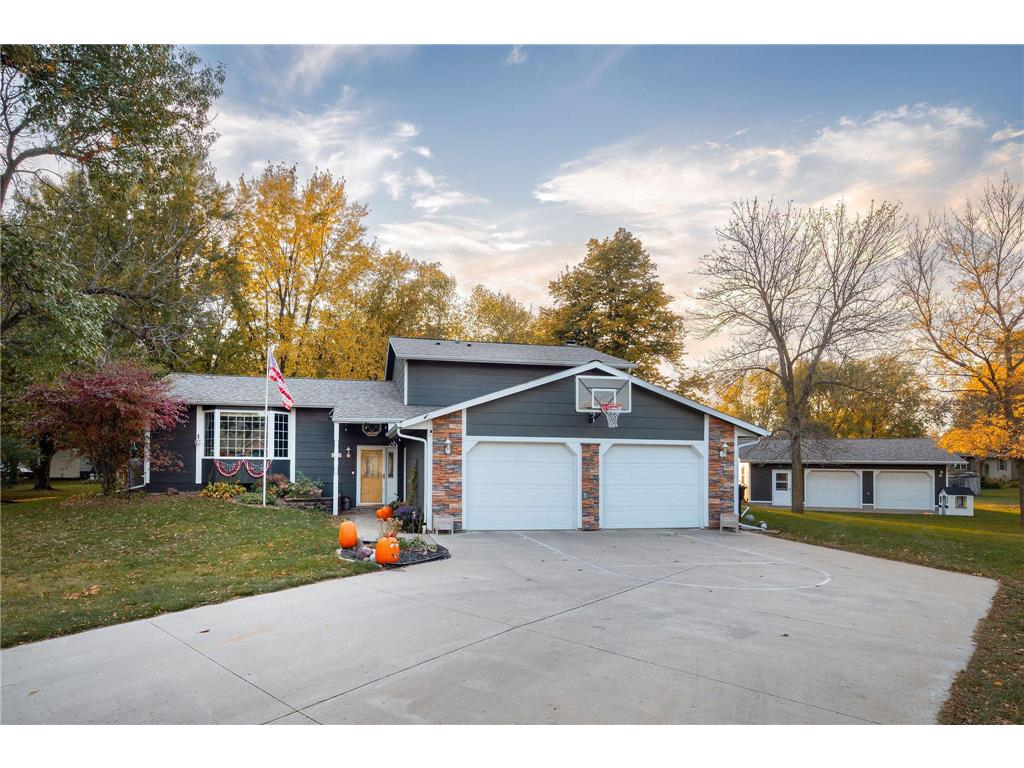 1835 Jamison Drive Windom MN 56101 6810383 image1