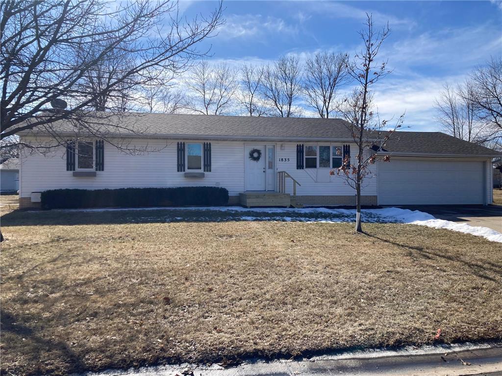 1835 Red Leaf Court Windom MN 56101 6485376 image1