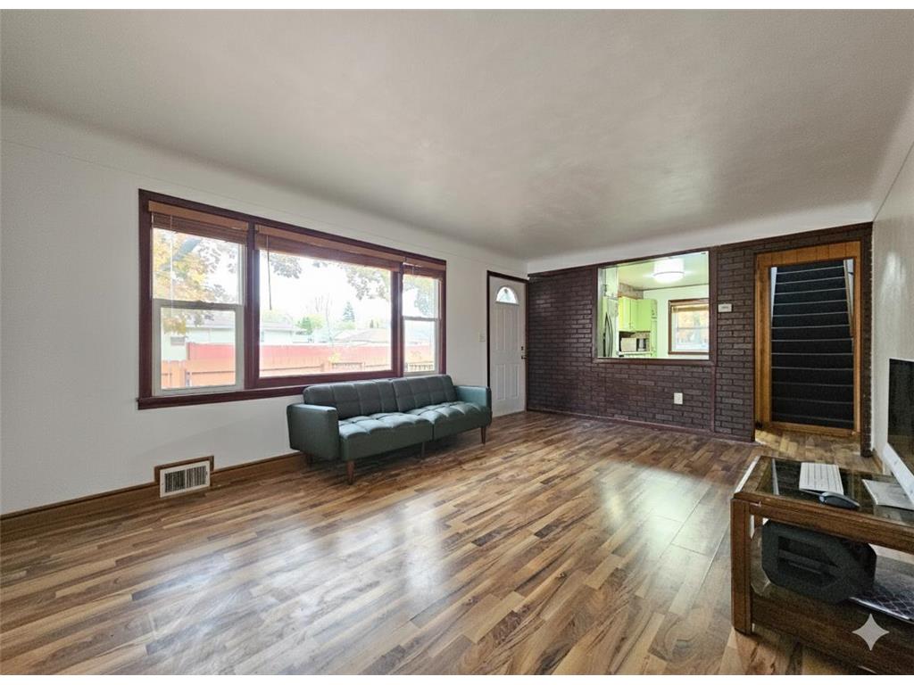 1836 Bush Avenue E Saint Paul MN 55119 6815980 image5