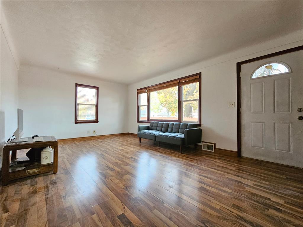 1836 Bush Avenue E Saint Paul MN 55119 7005251 image4