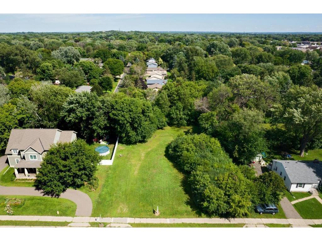1836 Hamline Avenue N Roseville MN 55113 6593775 image3