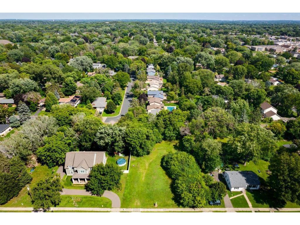 1836 Hamline Avenue N Roseville MN 55113 6593775 image4