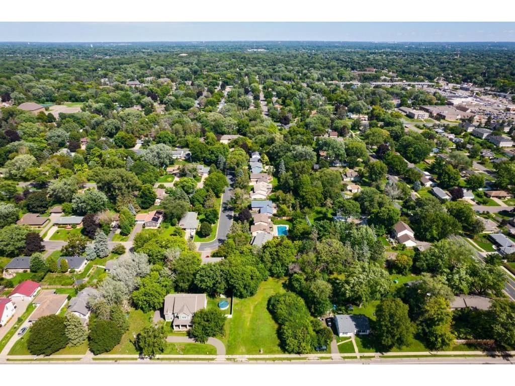 1836 Hamline Avenue N Roseville MN 55113 6593775 image5