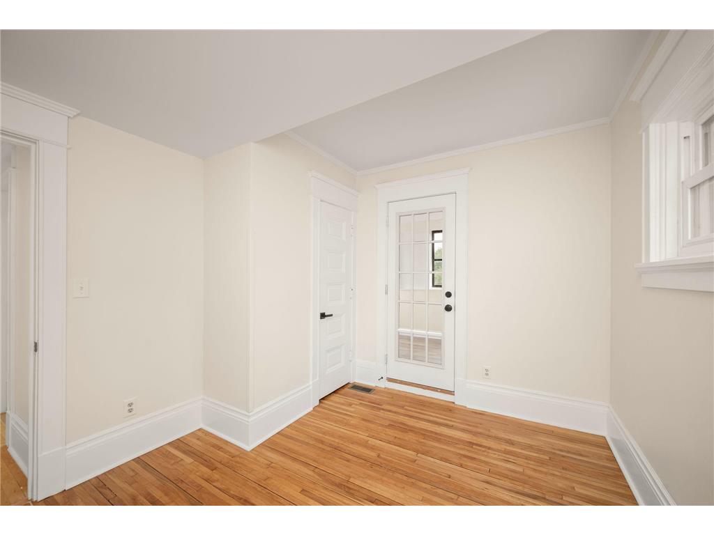 1836 Marshall Avenue Saint Paul MN 55104 7073023 image13