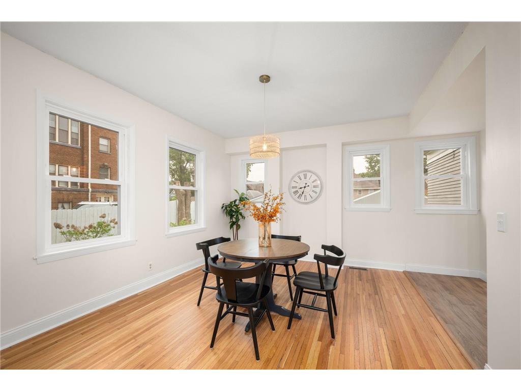 1836 Marshall Avenue Saint Paul MN 55104 7073023 image4
