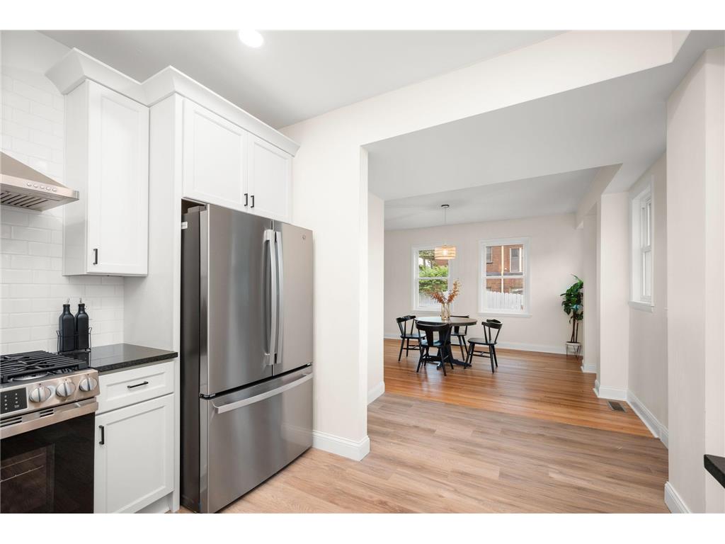 1836 Marshall Avenue Saint Paul MN 55104 7073023 image7