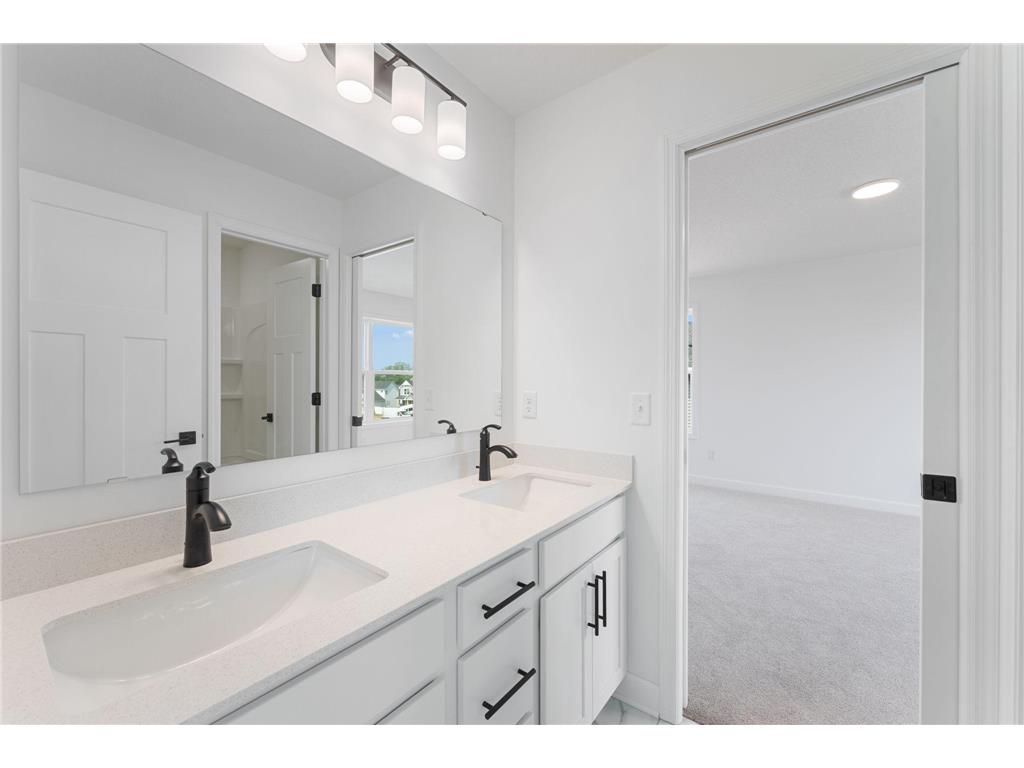 1836 Royal Boulevard N Lake Elmo MN 55016 6812606 image14