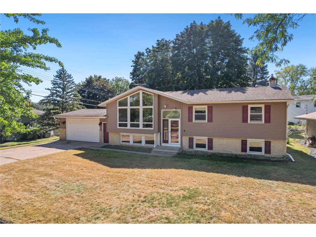 1836 Woodcrest Drive Saint Paul MN 55119 6607080 image1