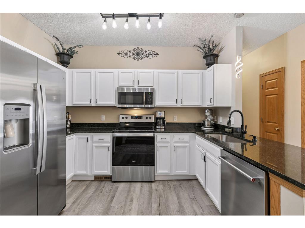18364 Kerrville Trail Lakeville MN 55044 7051278 image3