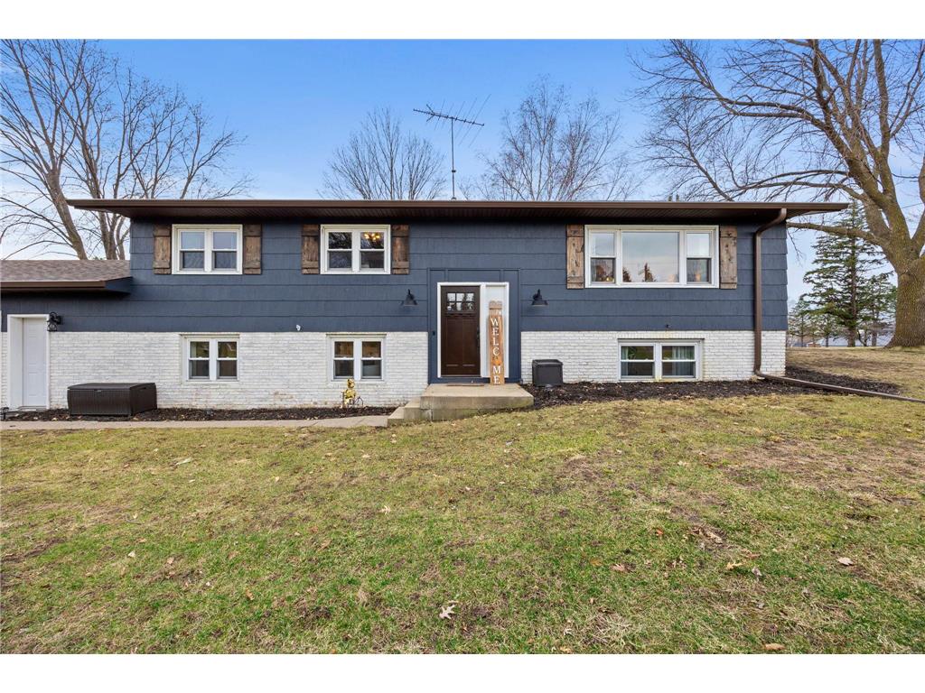 18365 234th Circle Hutchinson MN 55350 7052489 image1