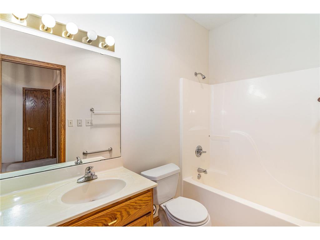 1837 Bohmbach Drive Red Wing MN 55066 6823152 image25