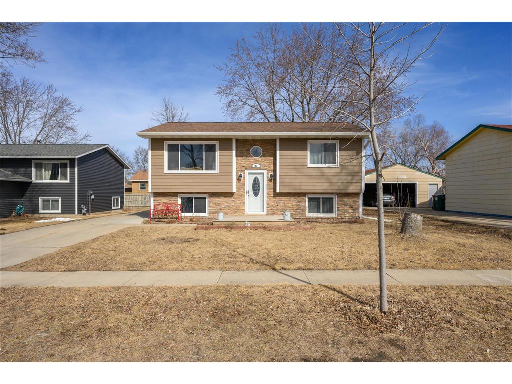 1837 S Village Drive SE Rochester MN 55904 6683329 image1