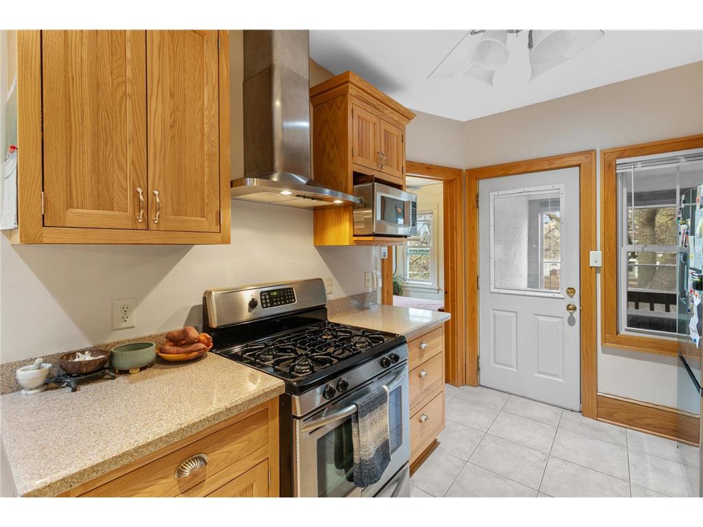 1838 Portland Avenue Saint Paul MN 55104 7054745 image10