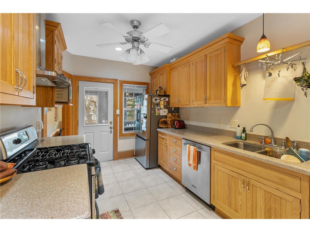 1838 Portland Avenue Saint Paul MN 55104 7054745 image12