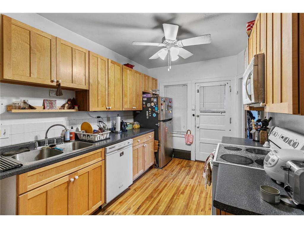 1838 Portland Avenue Saint Paul MN 55104 7054745 image49