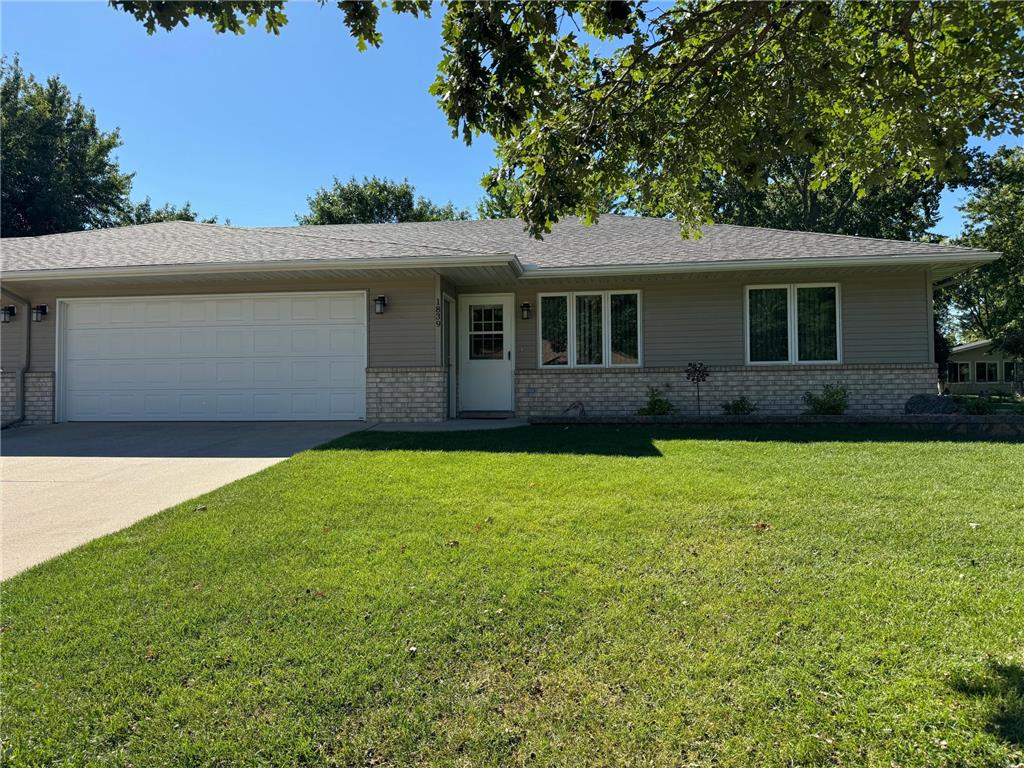 1839 Greenwood Drive Albert Lea MN 56007 6596344 image1