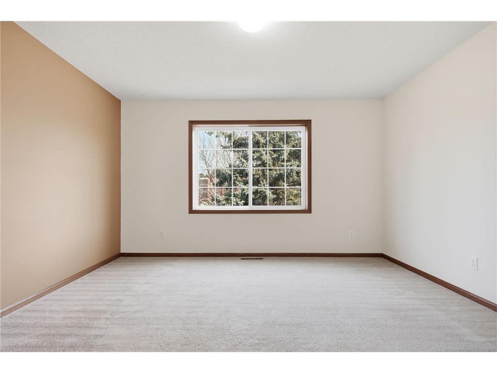 1839 Riverwood Drive #17 Burnsville MN 55337 7048392 image24