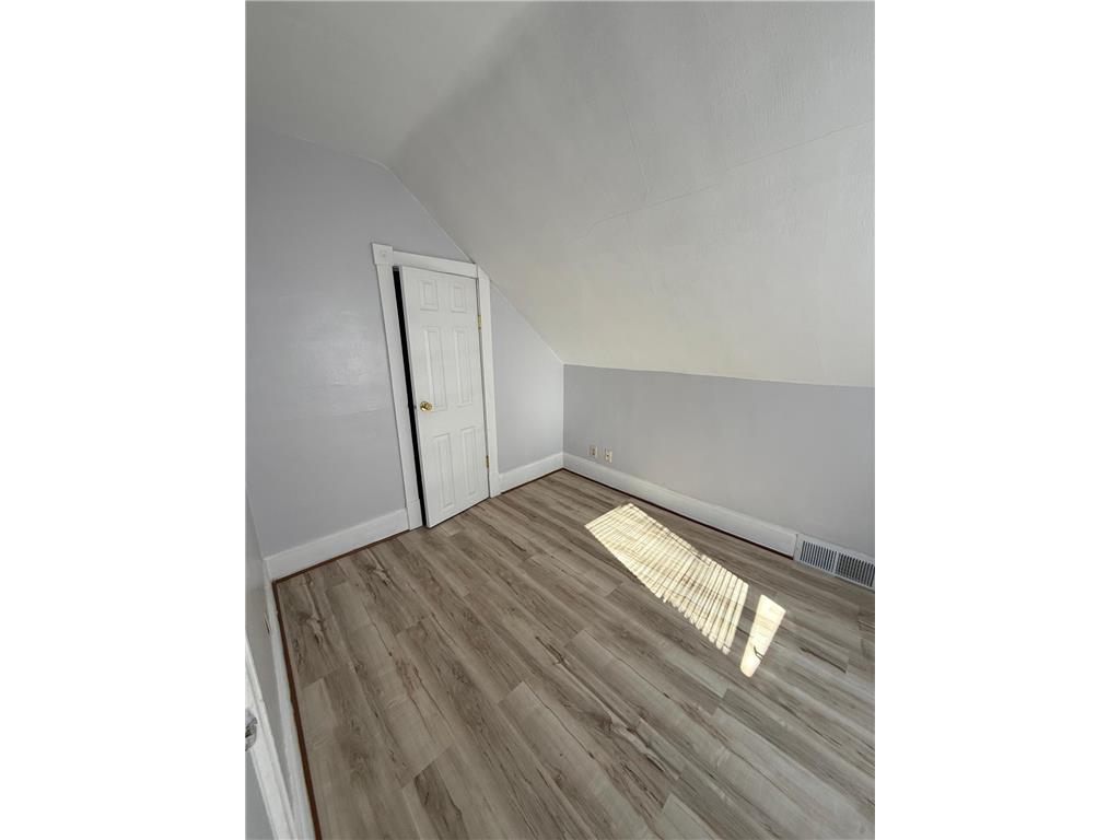 184 Granite Street Saint Paul MN 55117 7021047 image15