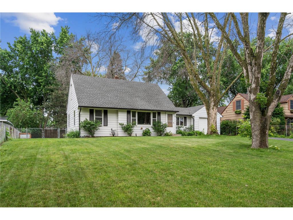 184 Skillman Avenue E Maplewood MN 55117 6556251 image1