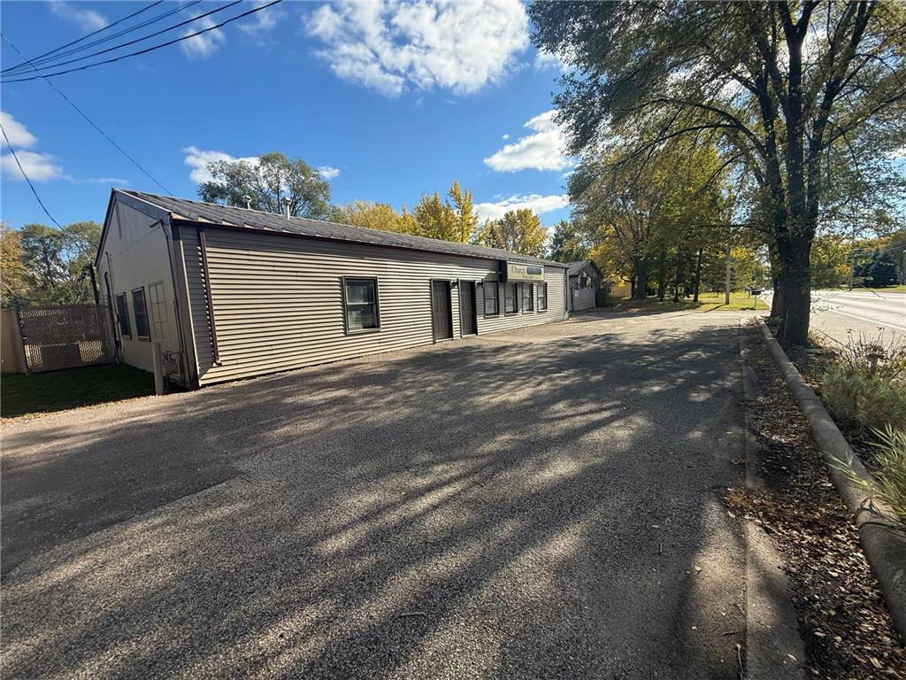 1840 English Street Maplewood MN 55109 6807576 image1