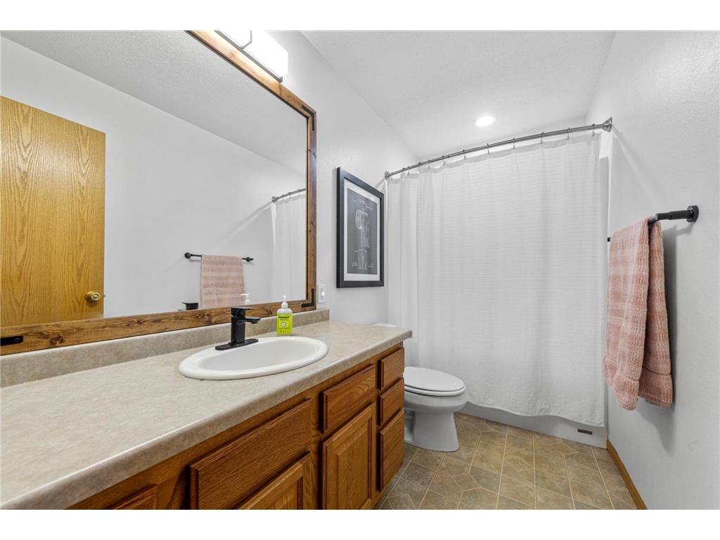 1840 Field Stone Avenue SE Owatonna MN 55060 7059876 image21