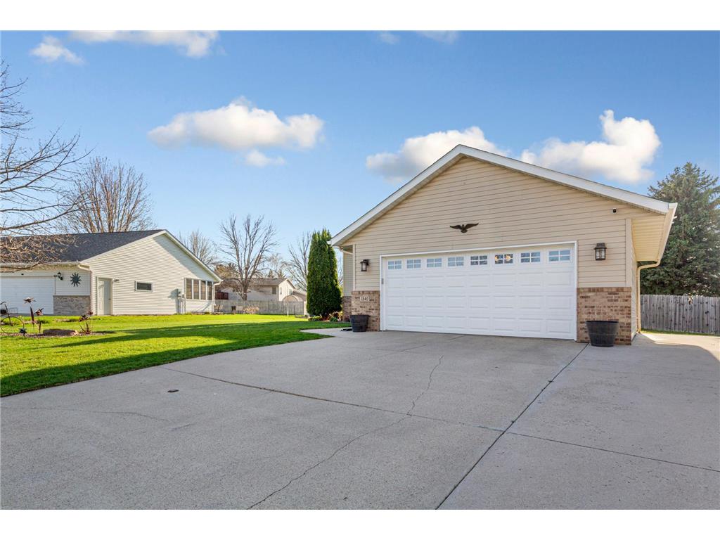 1840 Field Stone Avenue SE Owatonna MN 55060 7059876 image3