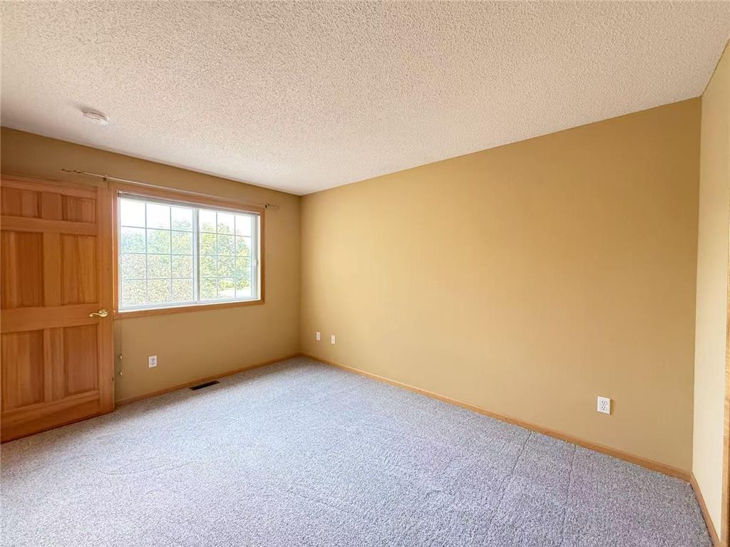 1842 111th Avenue NE Blaine MN 55449 7073868 image23