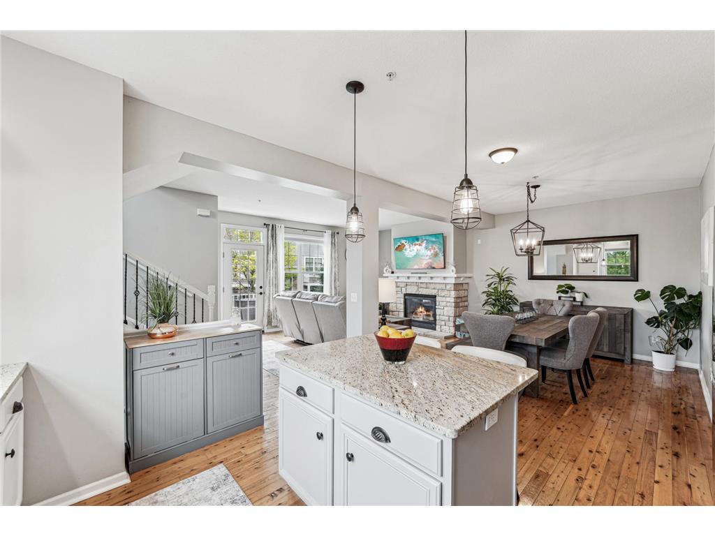 1842 Colonial Lane #6 Chanhassen MN 55317 6737720 image1