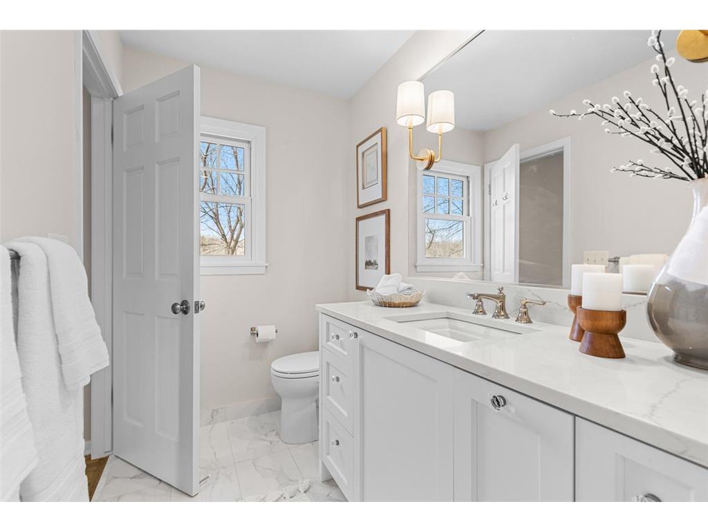 18427 Heathcote Lane Deephaven MN 55391 6823178 image23