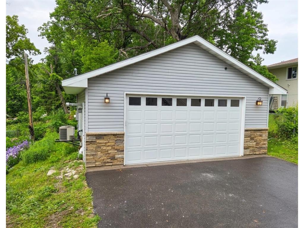 1844 E Shore Drive Maplewood MN 55109 - Phalen 7081954 image14