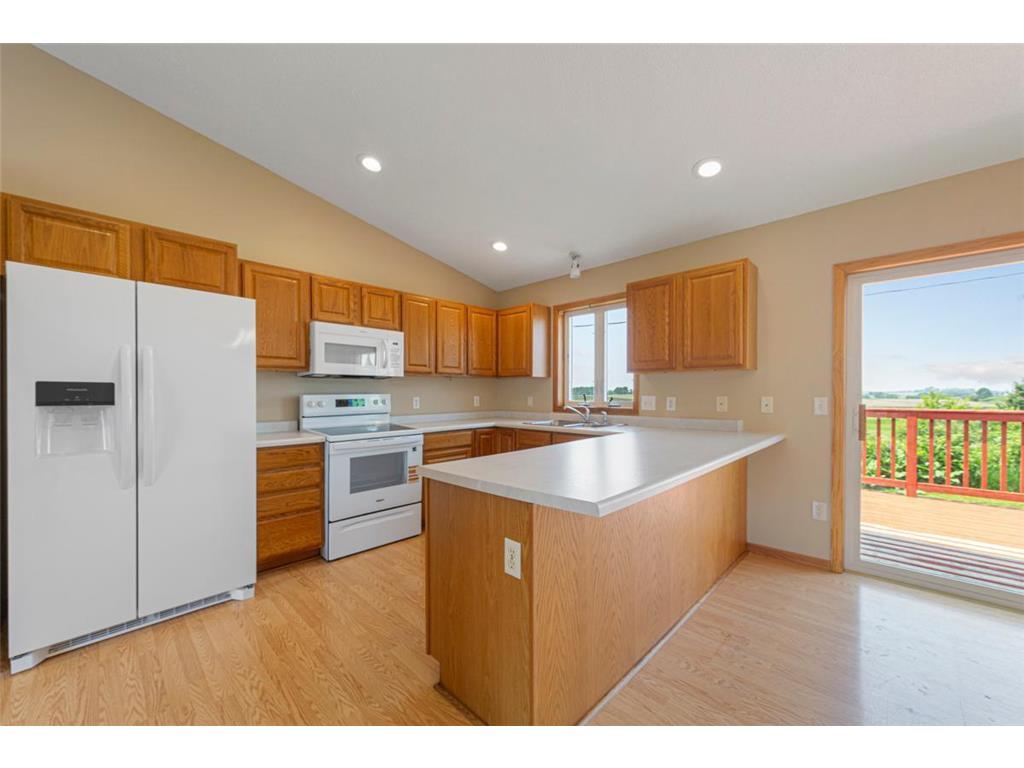 1844 Patricks Bay Faribault MN 55021 6805072 image17