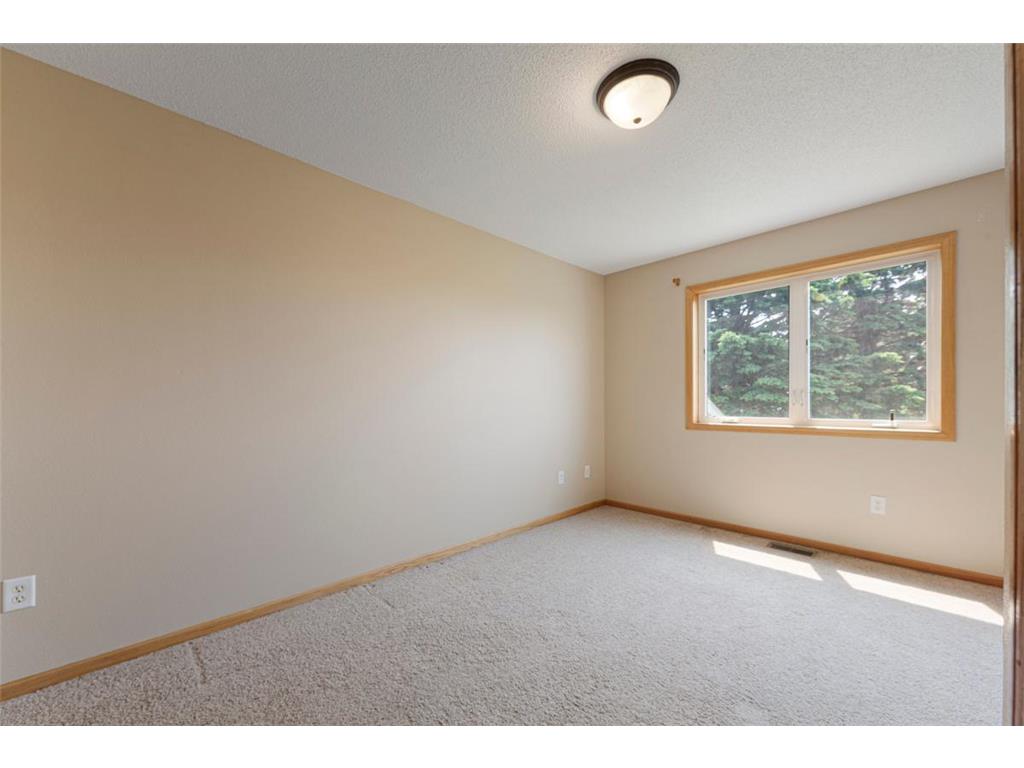 1844 Patricks Bay Faribault MN 55021 6805072 image25