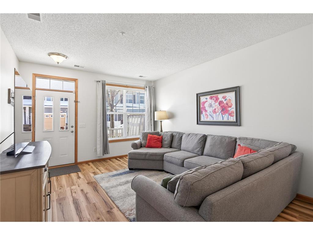 1845 Columbia Lane #3 Chanhassen MN 55317 7031847 image3