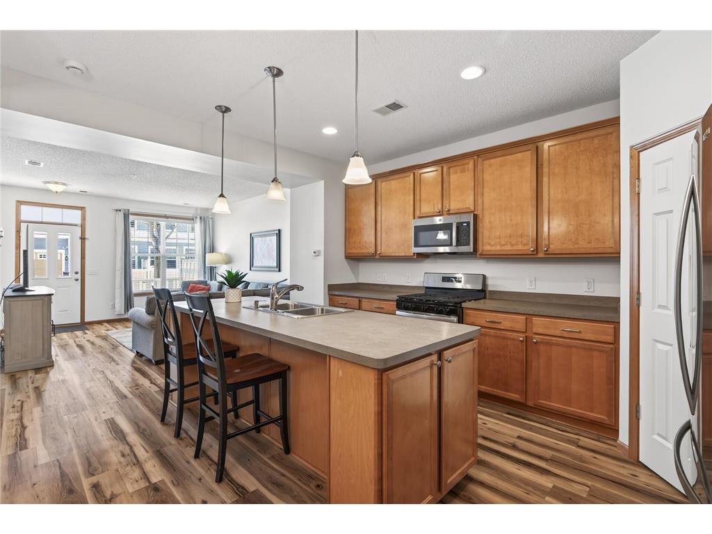 1845 Columbia Lane #3 Chanhassen MN 55317 7031847 image6