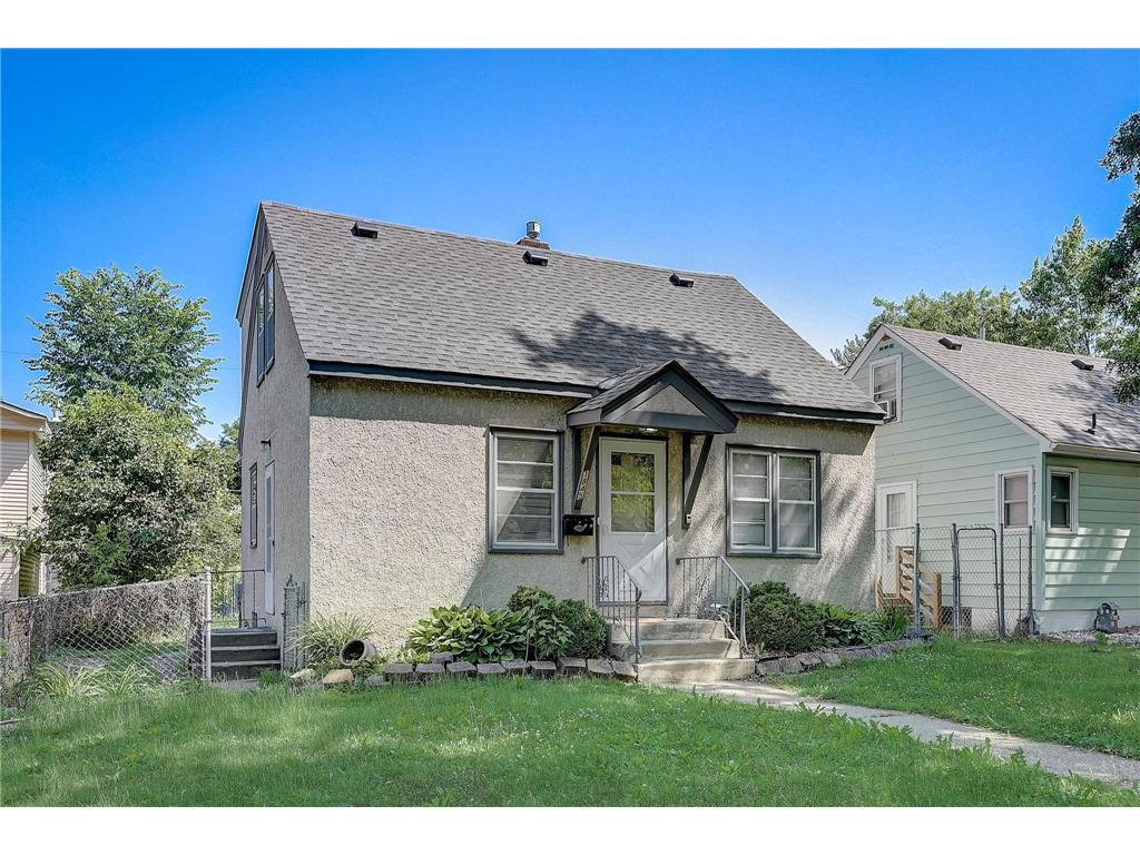 1845 Hawthorne Avenue E Saint Paul MN 55119 6457672 image1