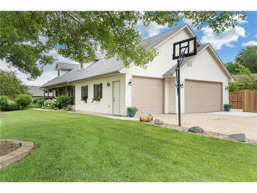 1845 Paulis Drive Faribault MN 55021 7084519 image4